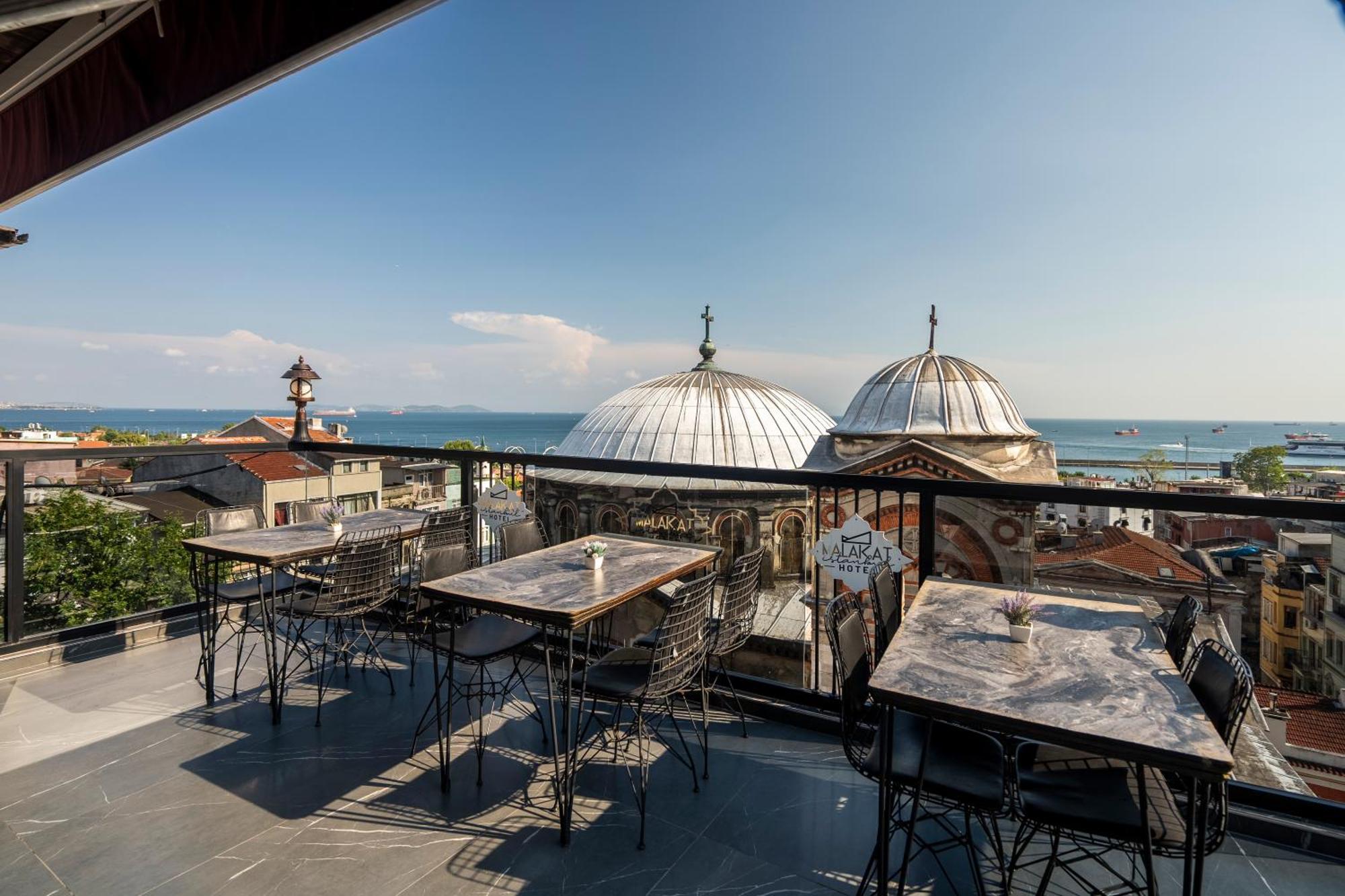 York House Istanbul Hotel Екстериор снимка