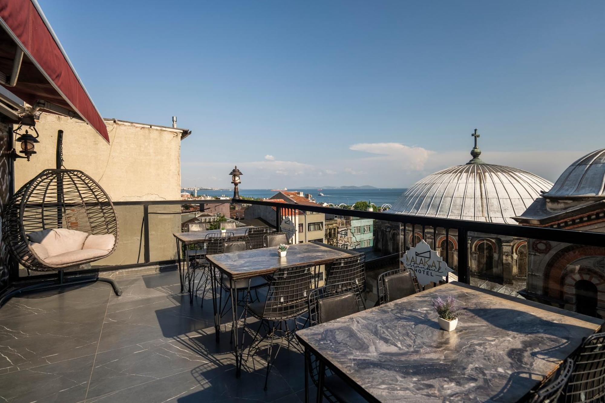 York House Istanbul Hotel Екстериор снимка